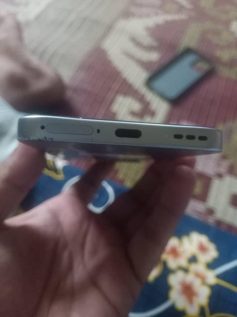 Oppo A6 pro 5