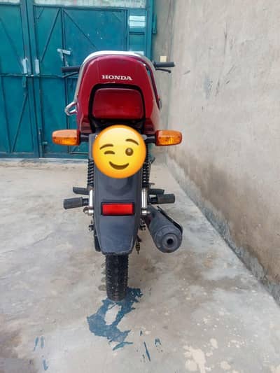 Pridor 2025 Model (Red) Sirf 19,000 km First Owner.