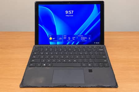 Microsoft Surface Pro 5 | 512GB SSD | Touchscreen | Model 1796