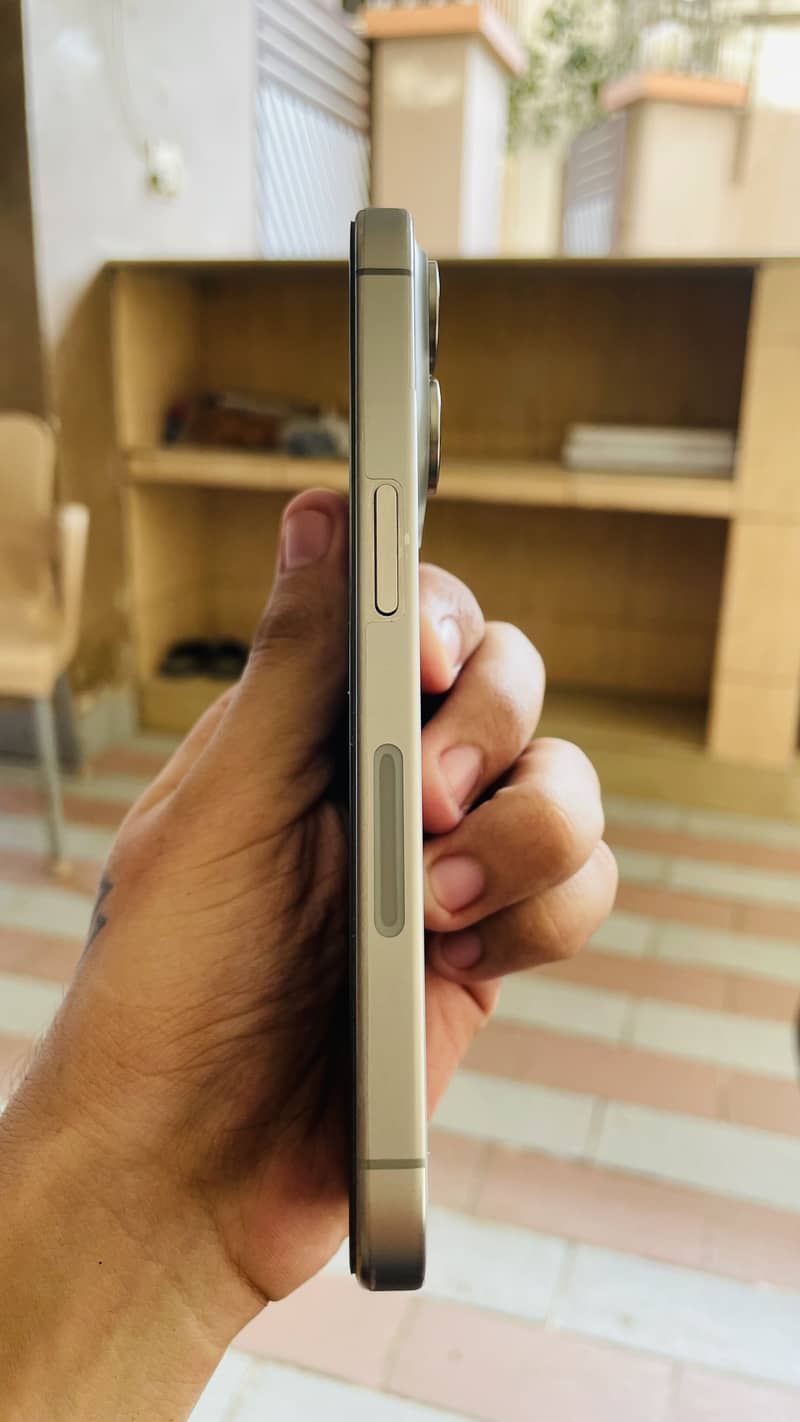 Apple iPhone 15 Pro 5