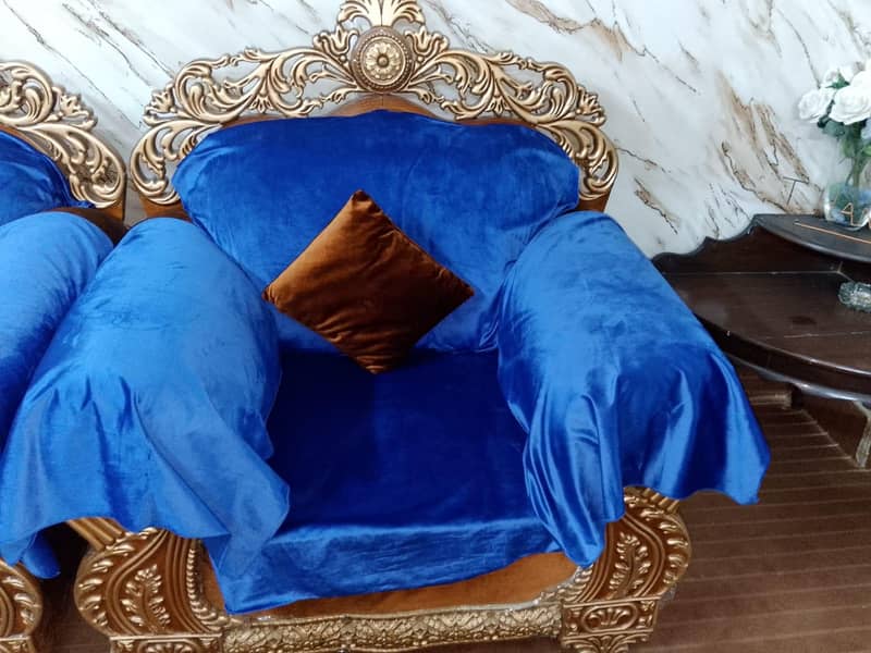 A complete sofa set 1