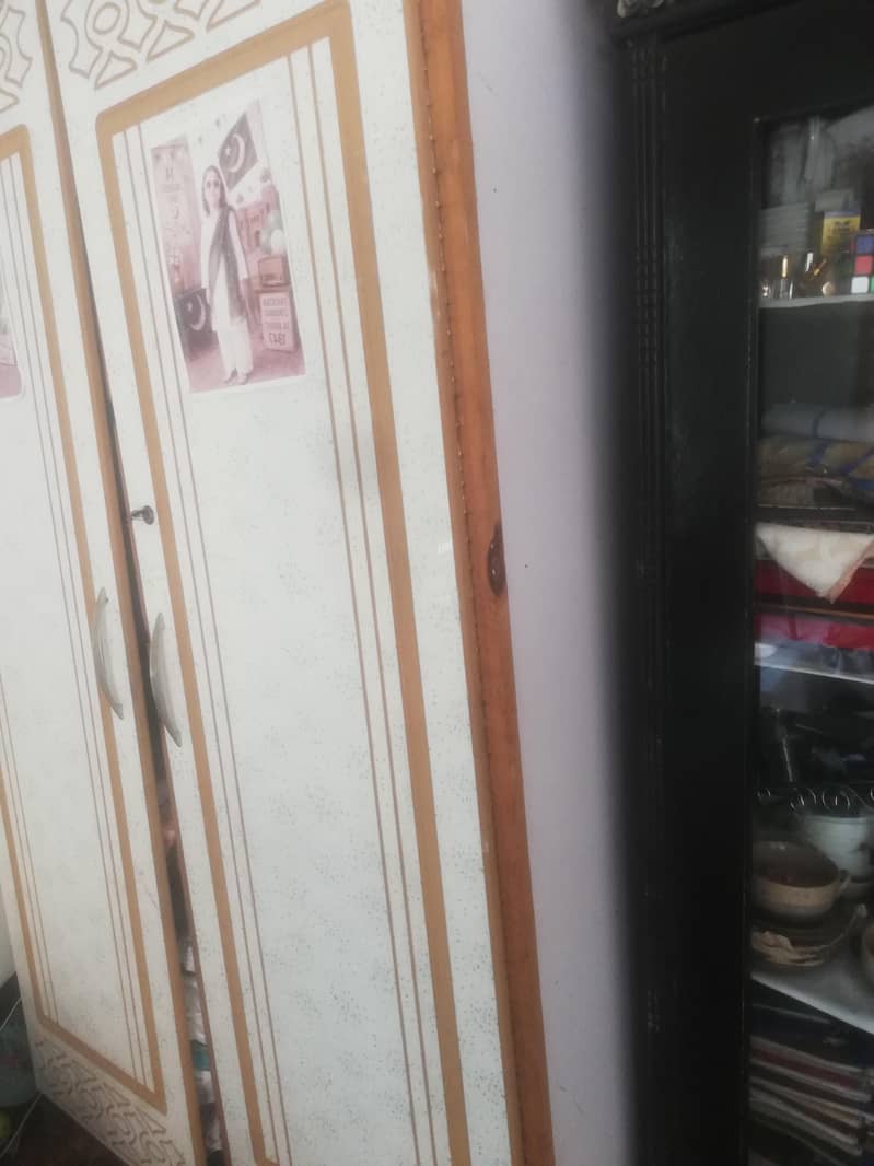 wardrobe 3