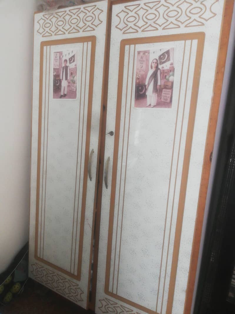 wardrobe 4