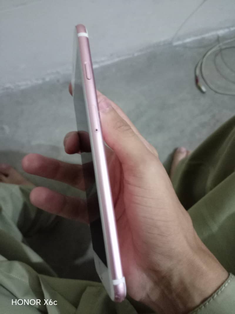 Apple iPhone 6S Plus 1