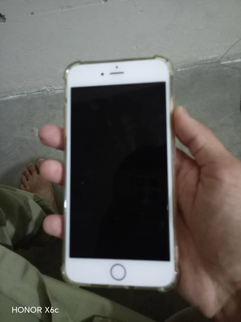 Apple iPhone 6S Plus 5