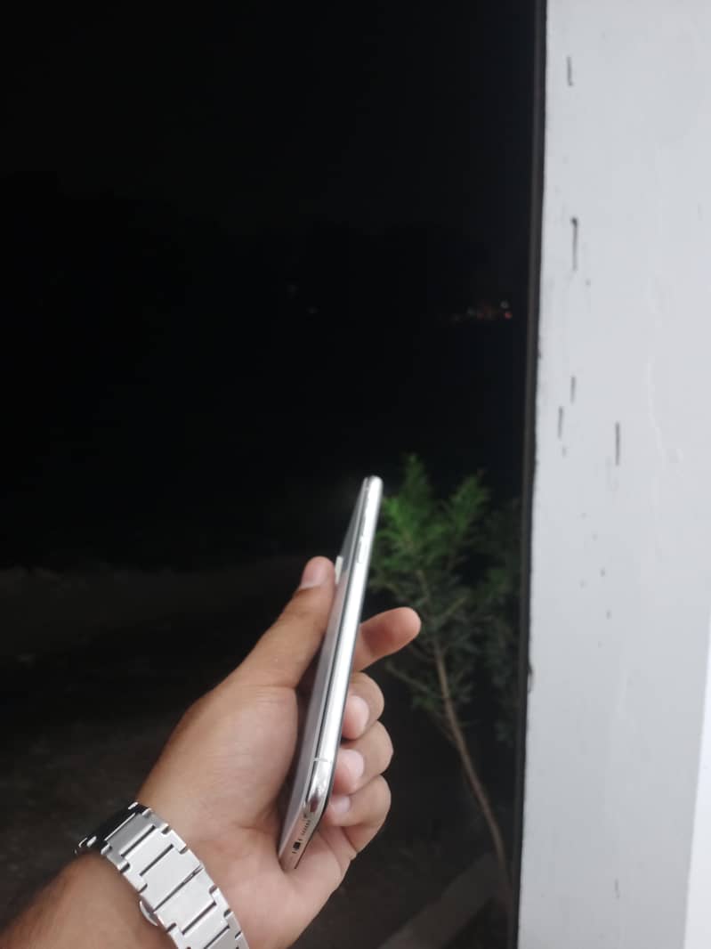 Apple iPhone X 7