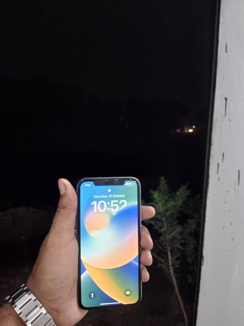 Apple iPhone X 13