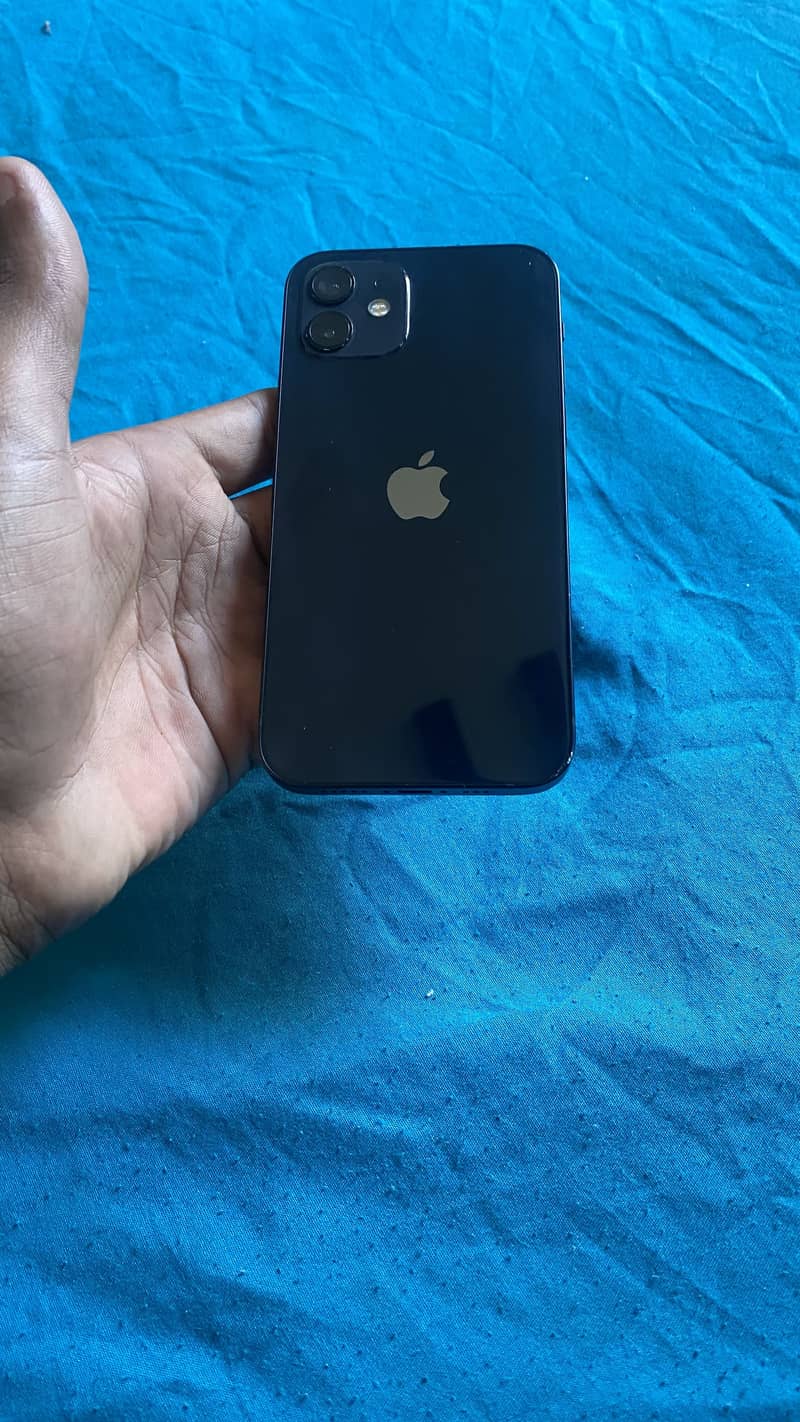 Apple iPhone 12 2