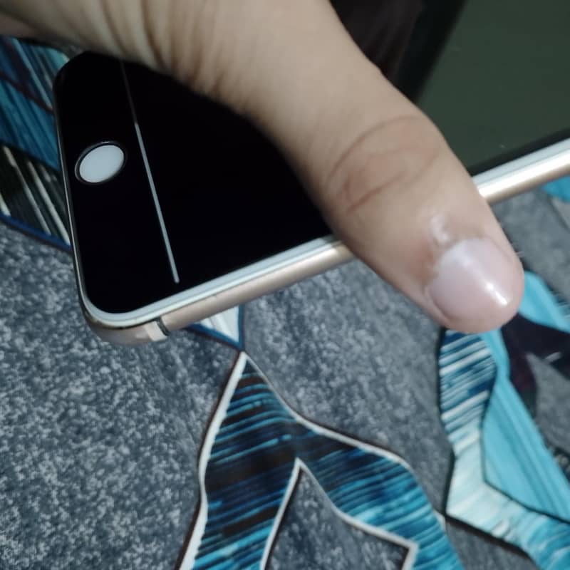 Apple iPhone 8 Plus 2