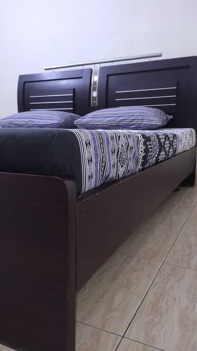 Patex wood bed 6×6.5 for sale