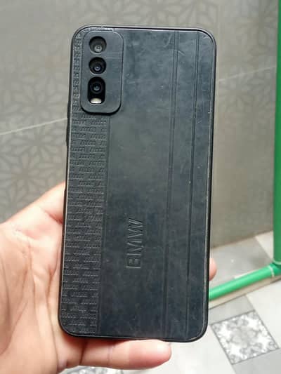vivo y20 4 64gb official pta with box exchage possible infinx oppo