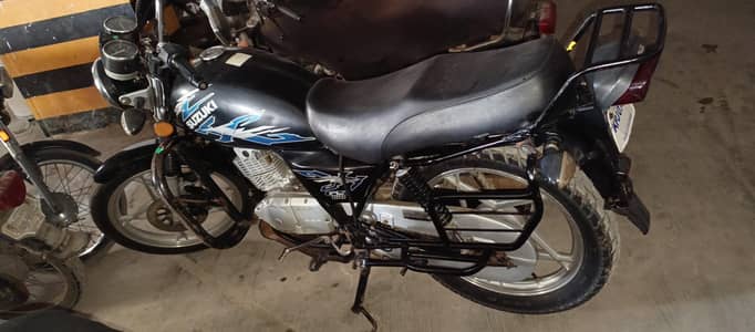 Suzuki 150 2022 model neat and clean bike 0/3/1/8/2/4/1/4/1/4/6