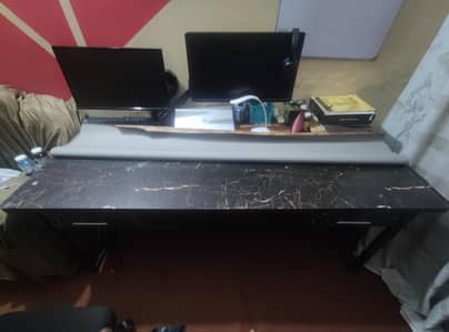 Computer table 3* 6 foot Aluminum frame