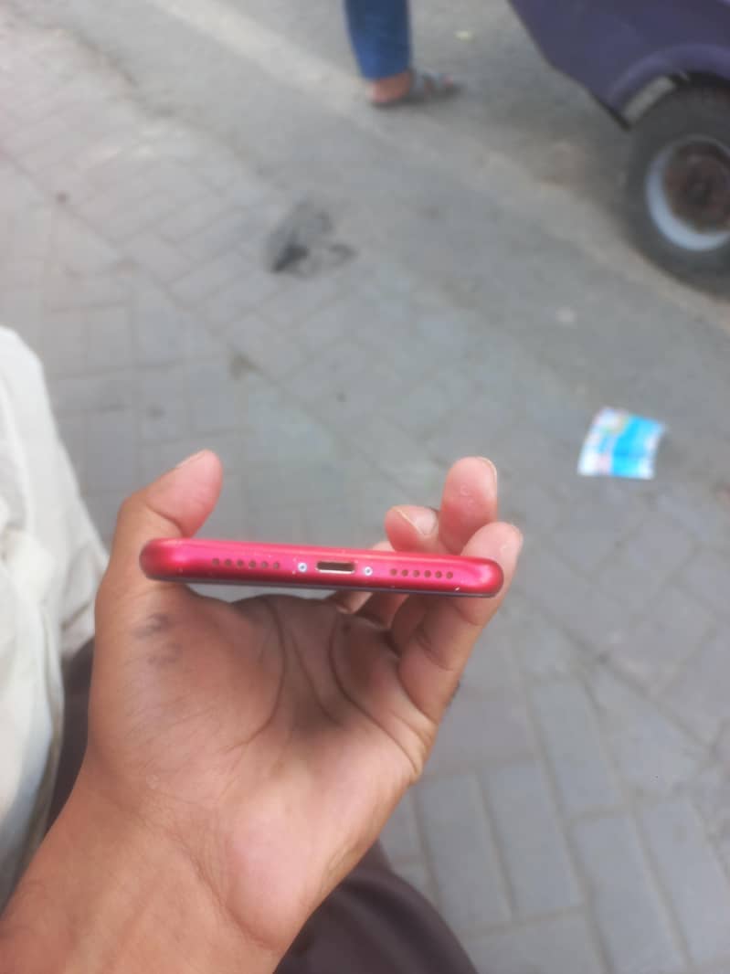 Apple iPhone 11 0
