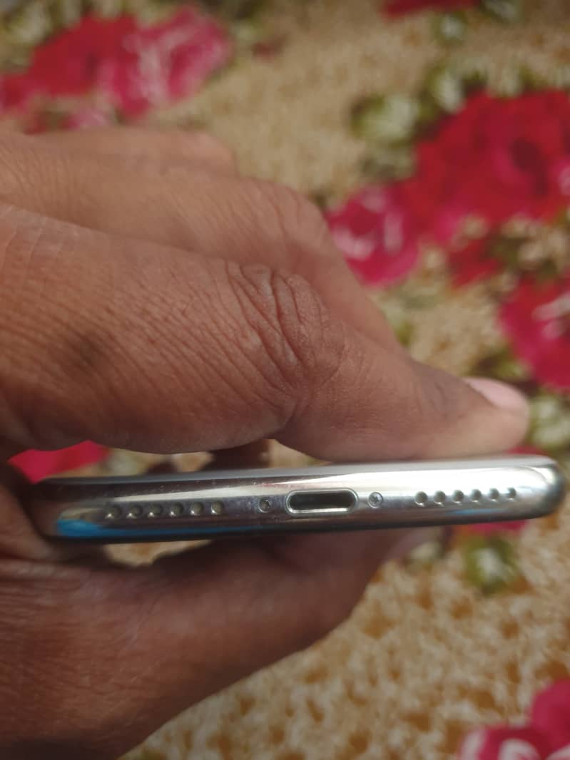 Apple iPhone X PTA official 1