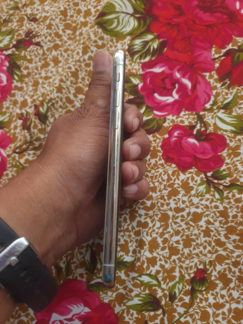 Apple iPhone X PTA official 11