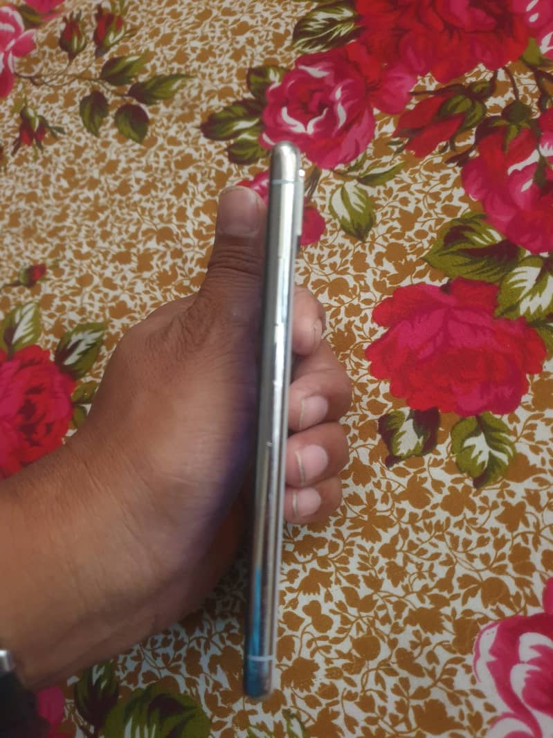 Apple iPhone X PTA official 12