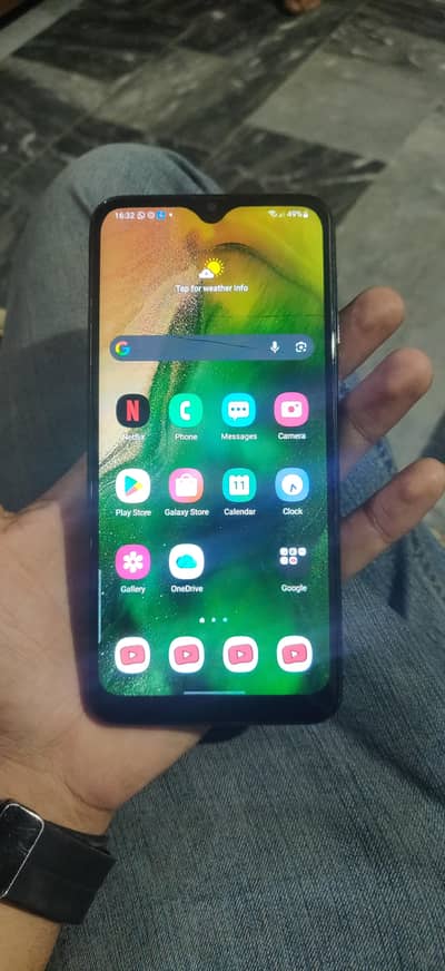 Samsung Mobile A20
