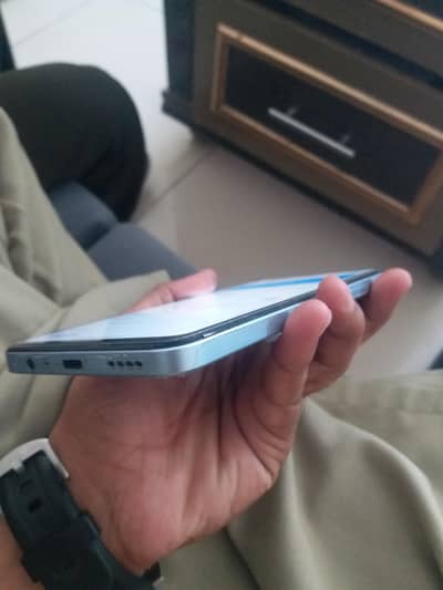 Realme Note 60