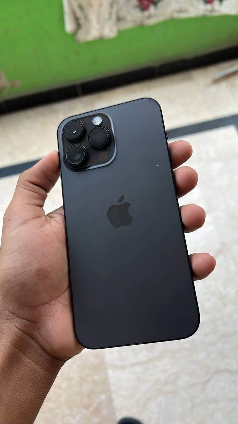 Apple iPhone 14 Pro Max 0