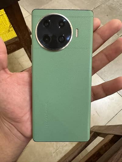 Tecno Spark 20 Pro Plus