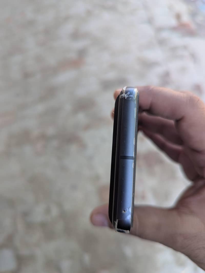 Google Pixel 8 3