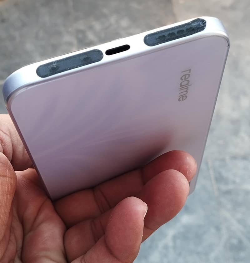 Realme C100 5
