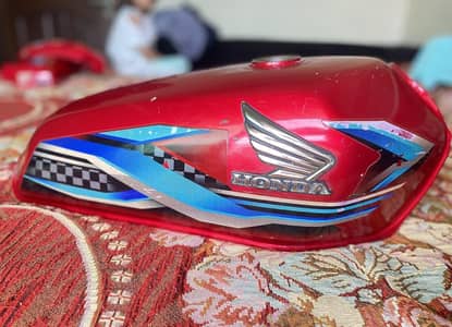 125 fuel tank 2024 model