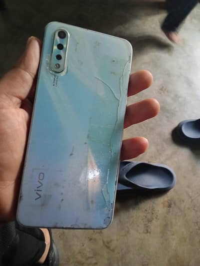 Vivo S1
