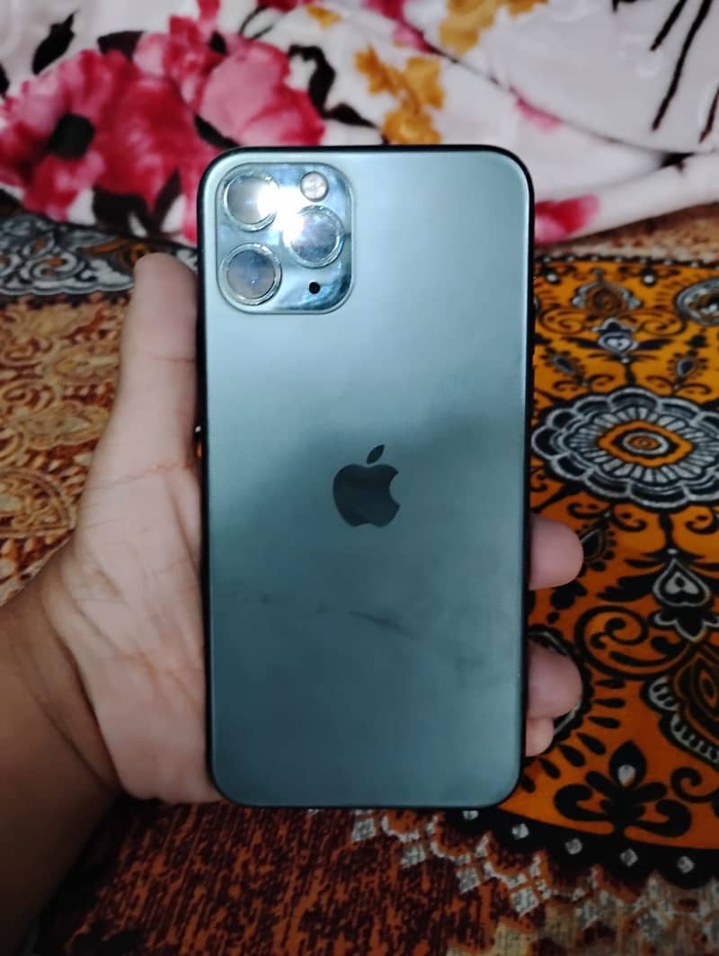 Apple iPhone 11 Pro 1