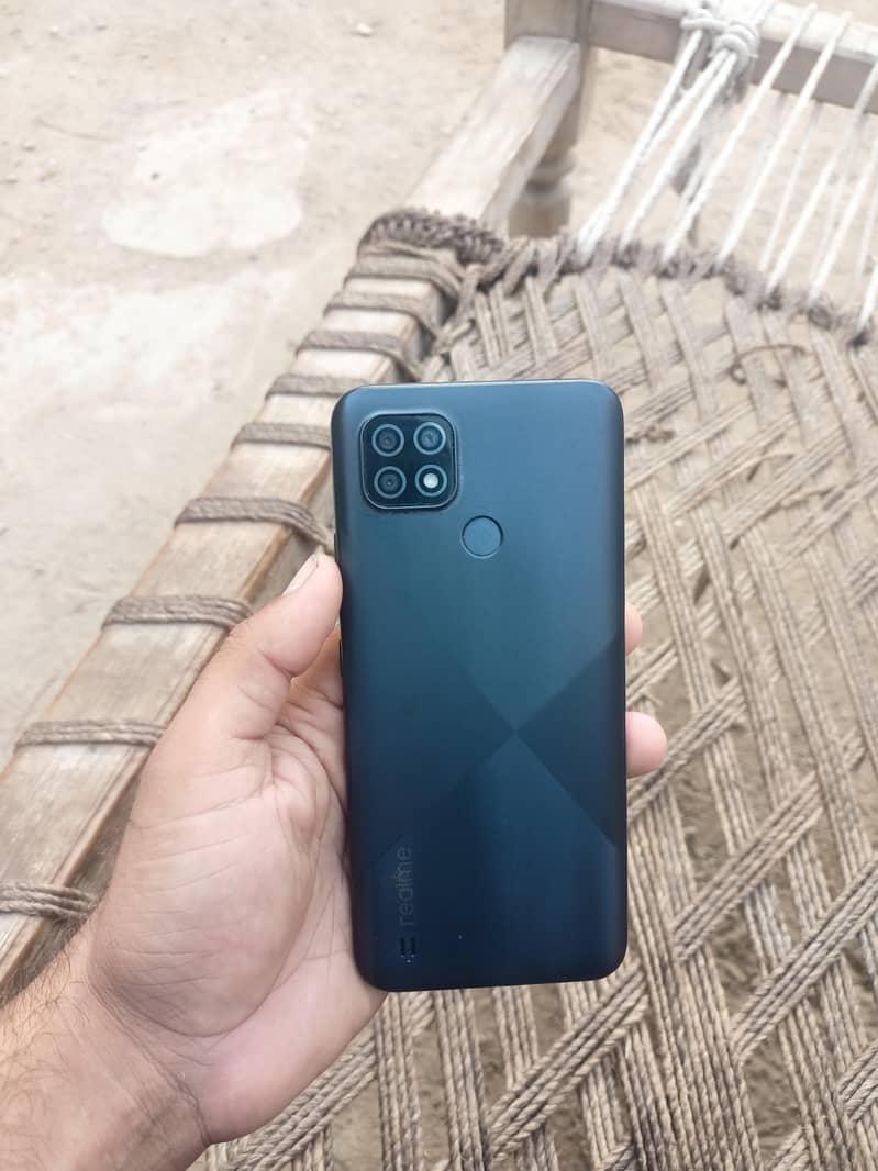 Realme C21 0