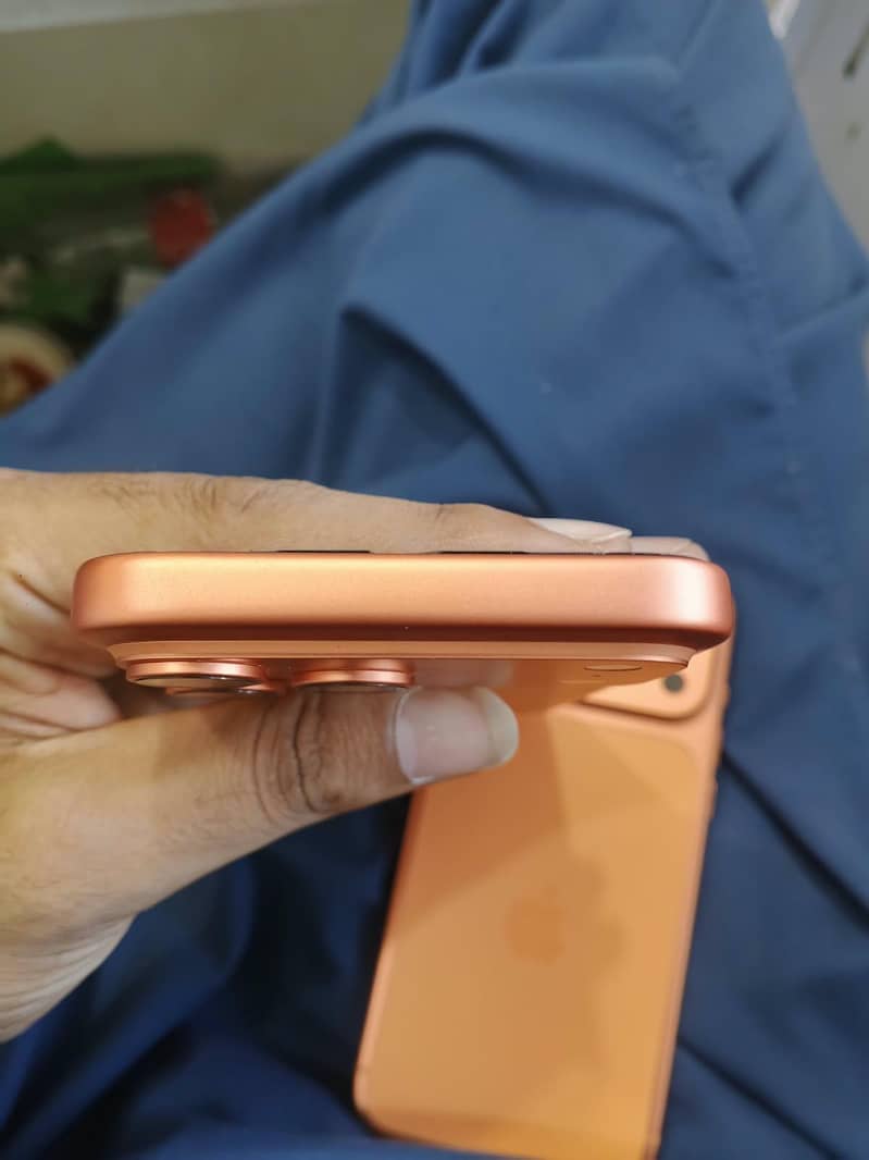Apple iPhone 17 Pro Max 3