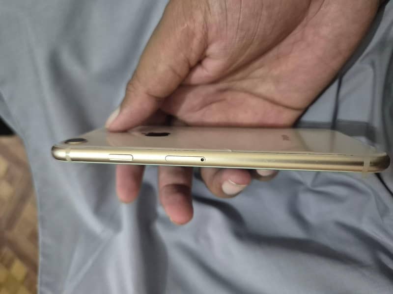 Apple iPhone 8 2