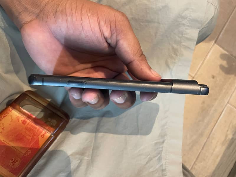 Google Pixel 8 6
