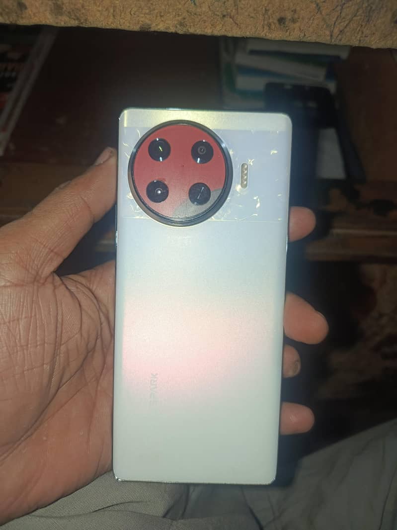 Tecno Spark 20 Pro Plus 3