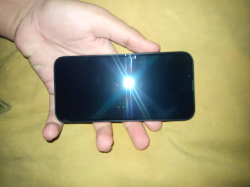 Apple iPhone 13 1