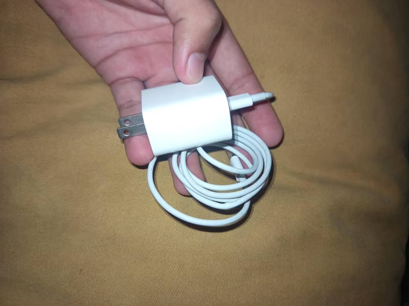 Apple iPhone 13 7
