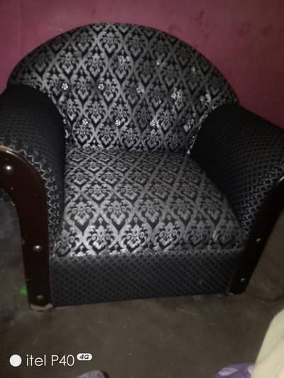 6seater sofa urgent for sale Kharian