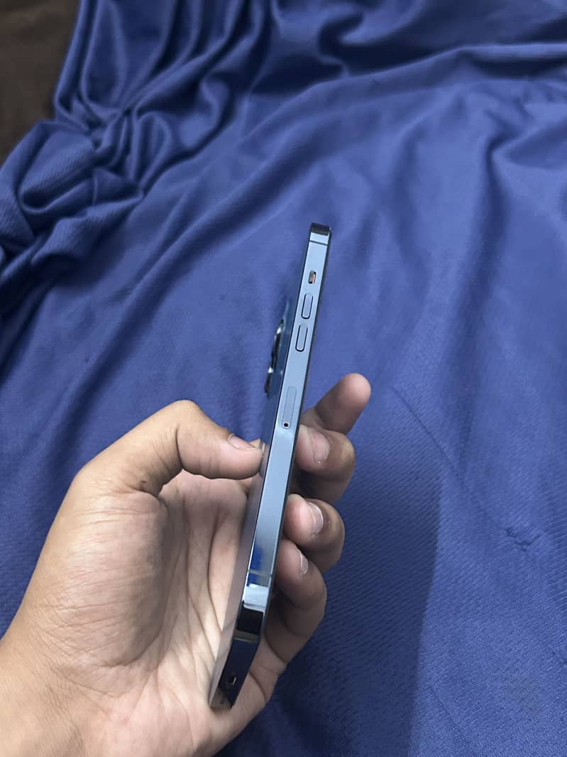 Apple iPhone 12 Pro Max 2
