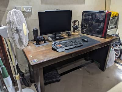 Wooden Computer Table (+Extras)