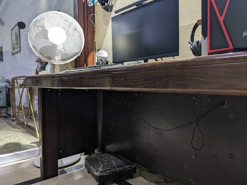 Wooden Computer Table (+Extras) 2