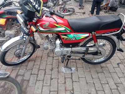 Honda CD 70cc bike 2022  Good condition No any fault