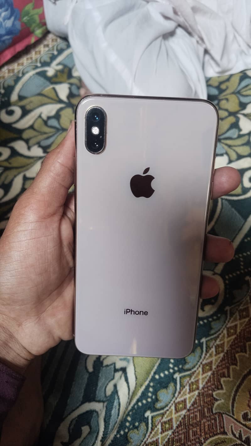 Apple iPhone XS Max 0