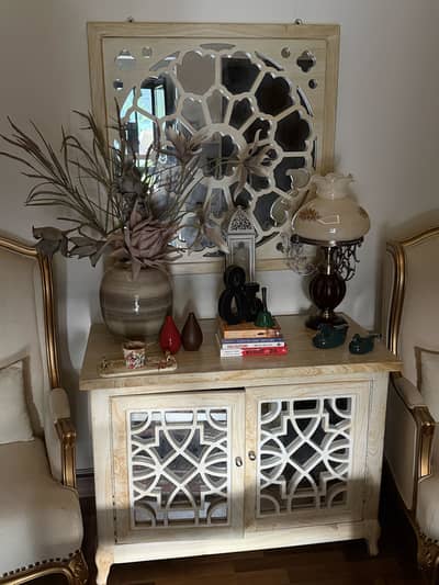 Console & mirror For sale (excellent condition)