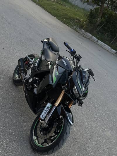Kawasaki z1000 replica in excellent condition