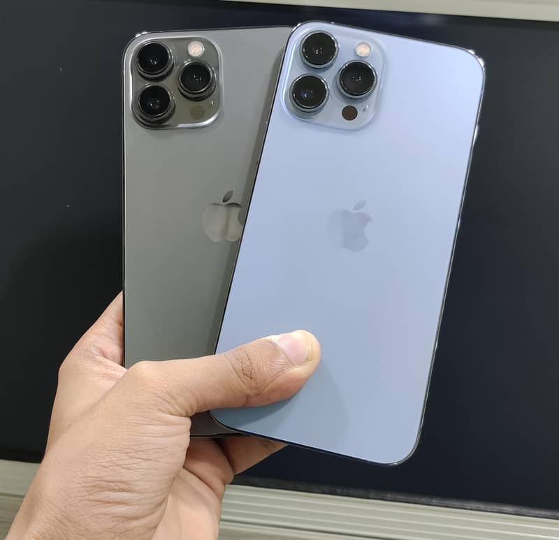 Apple iPhone 13 Pro Max 1