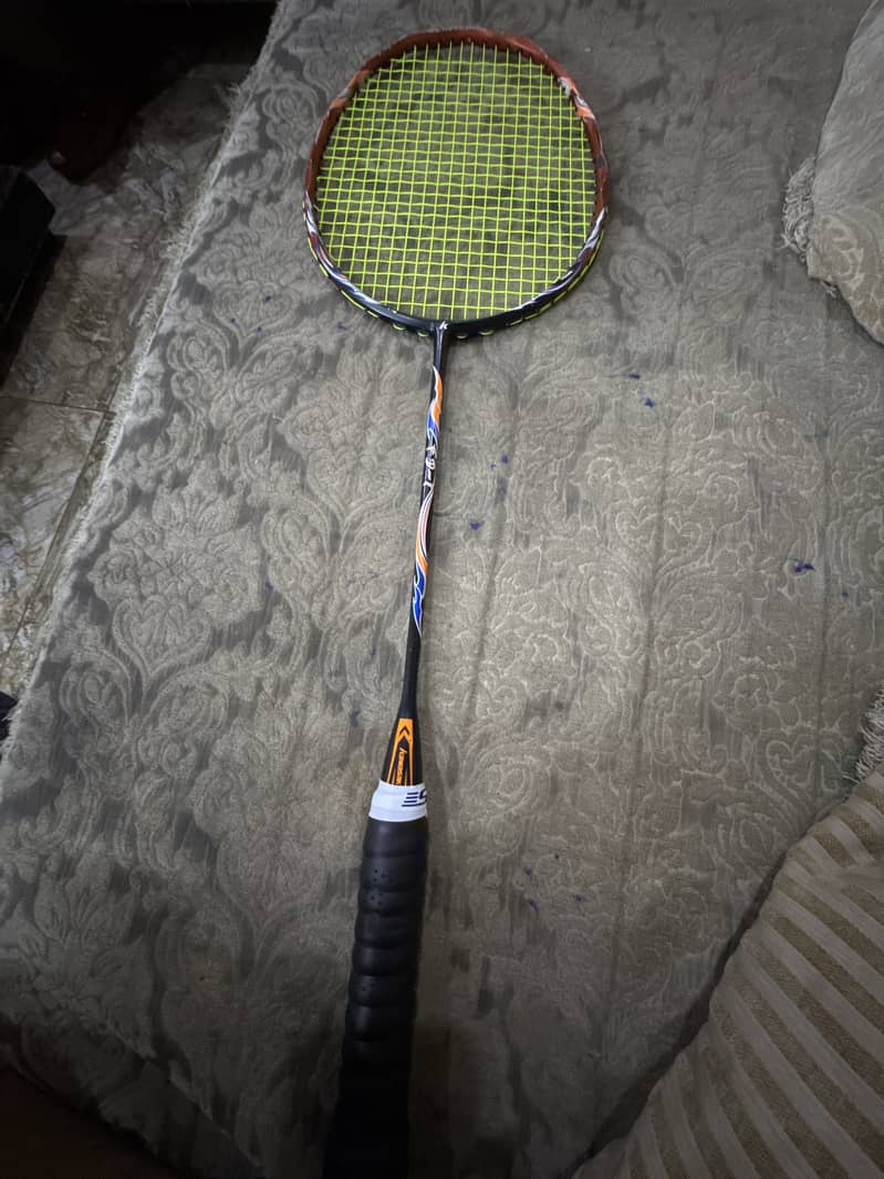 Badminton racket 0