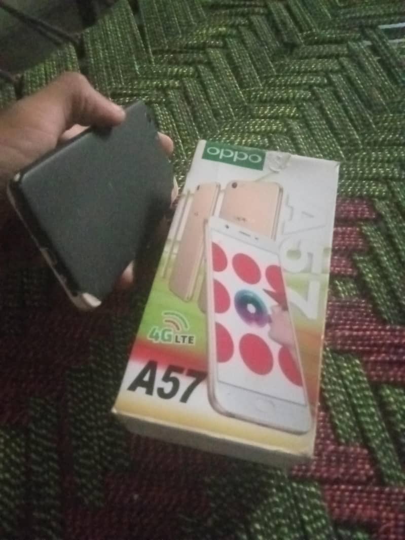 OPPO A57 1