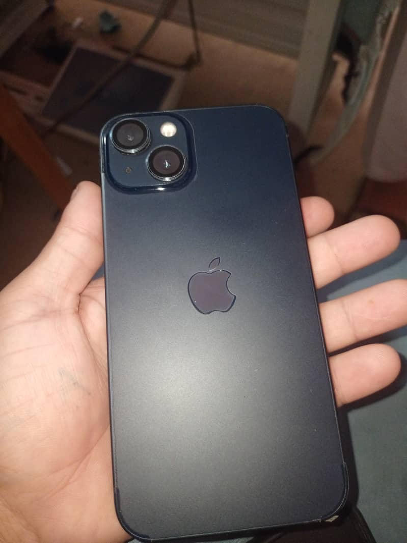 Apple iPhone 13 0