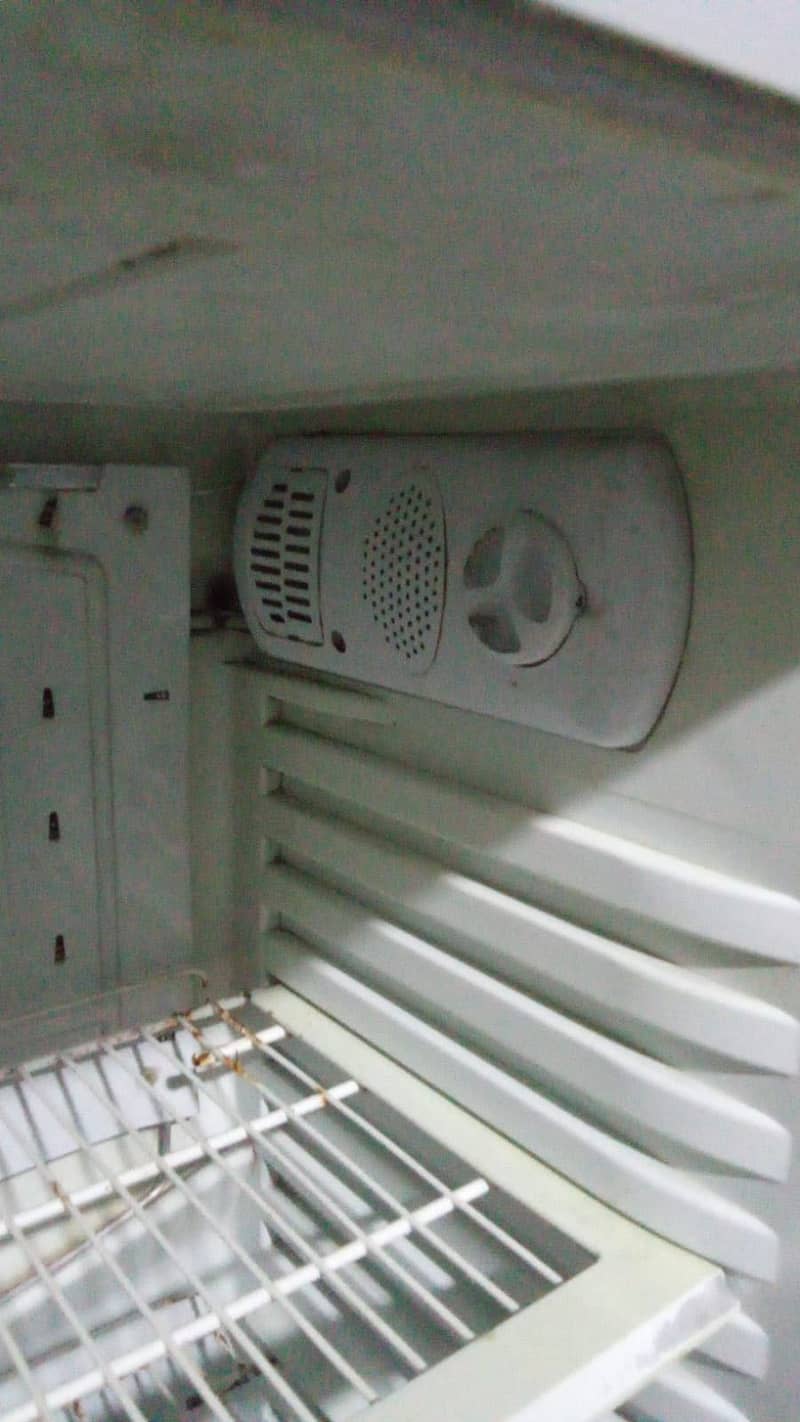 refrigerator 3